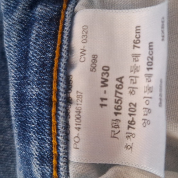 Denizen Levi's Mom Stretch Jeans Size 11 - Picture 7 of 7